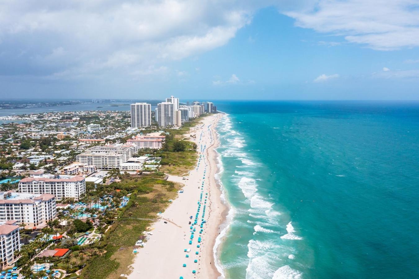 New Construction 10 To 5 To Downtown Holiday home