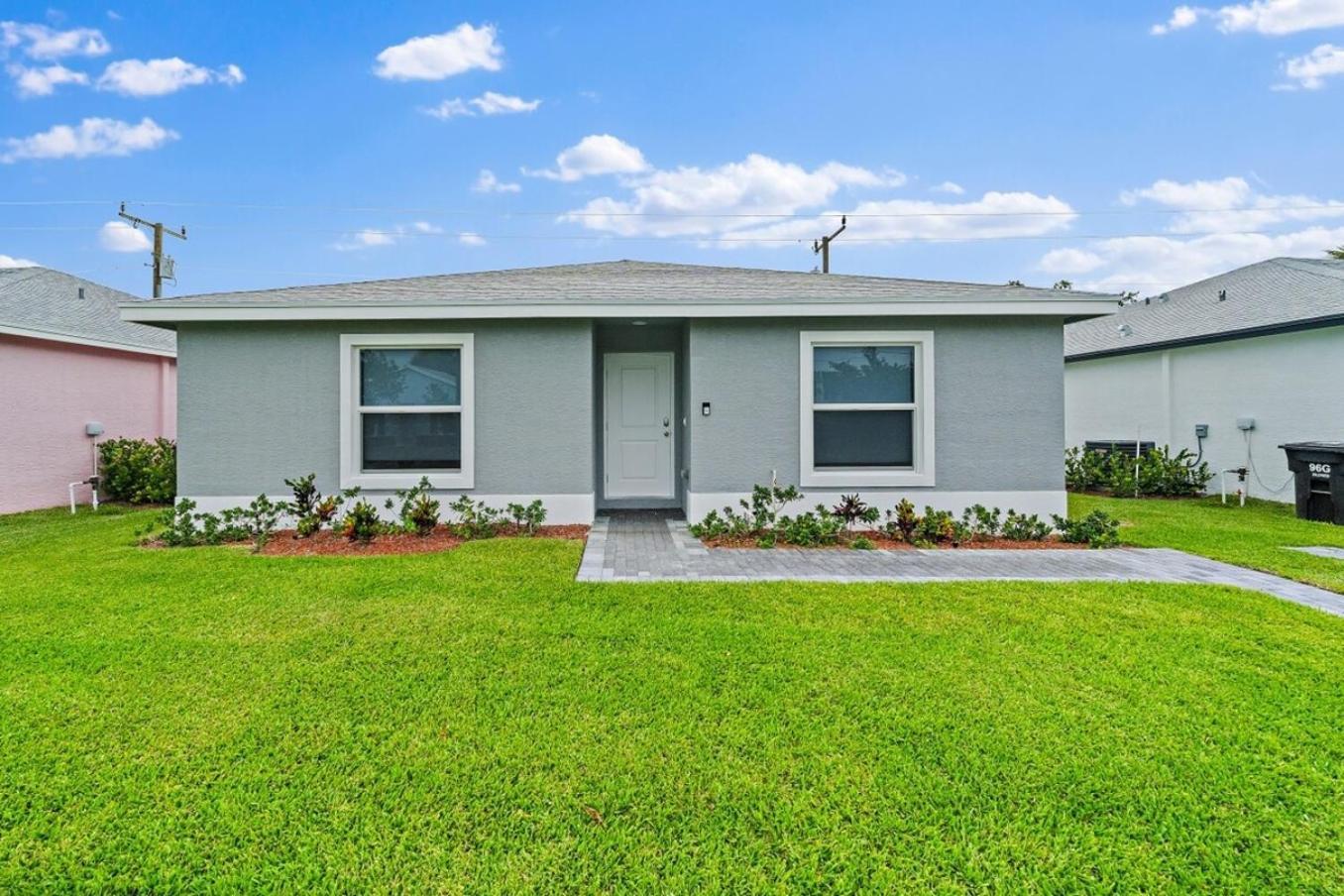 Holiday home New Construction 10 To 5 To Downtown *